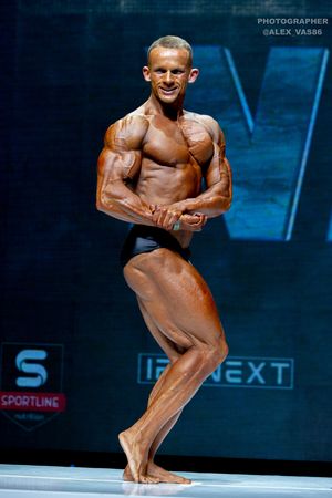 CLASSIC PHYSIQUE 178